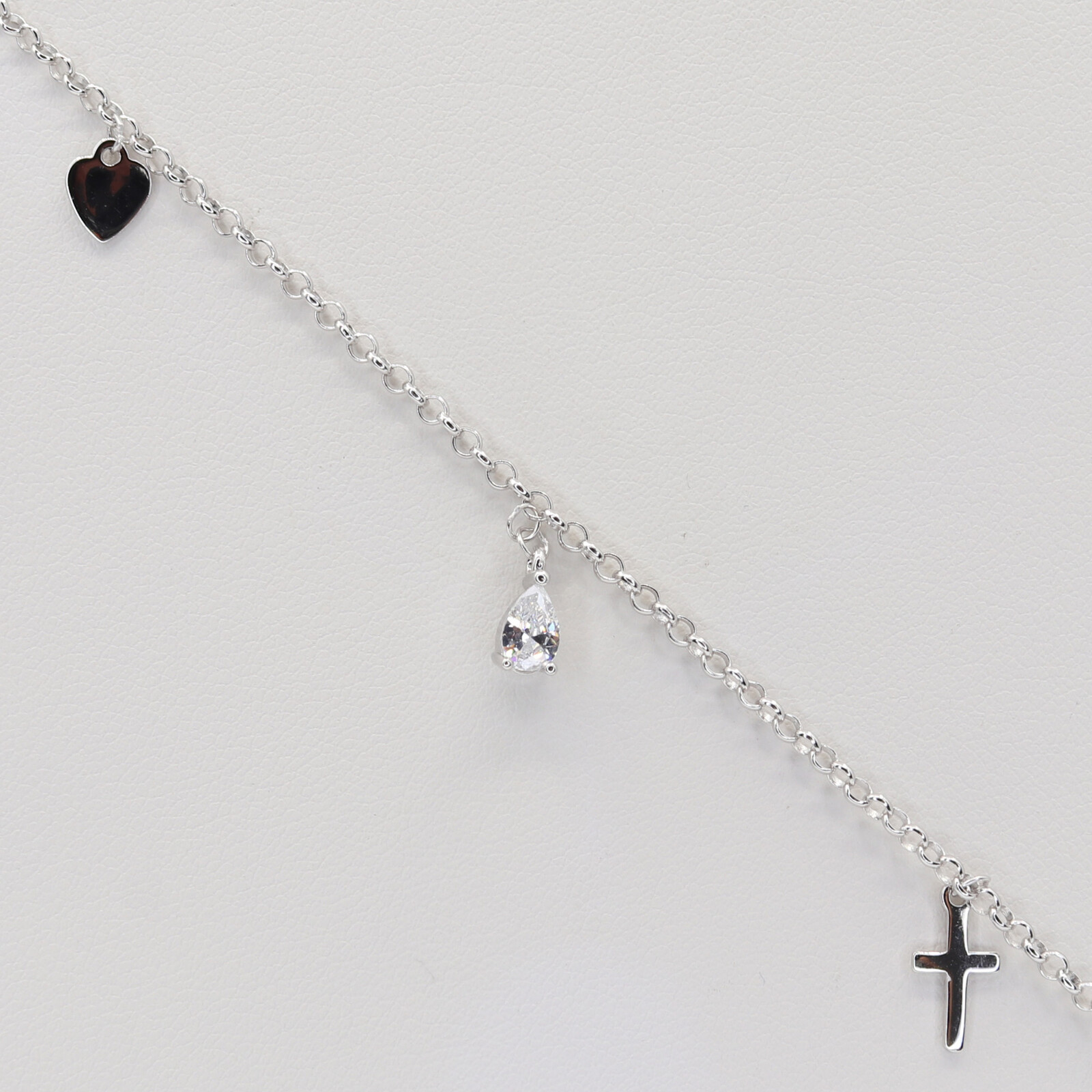 Strieborný náramok 113454