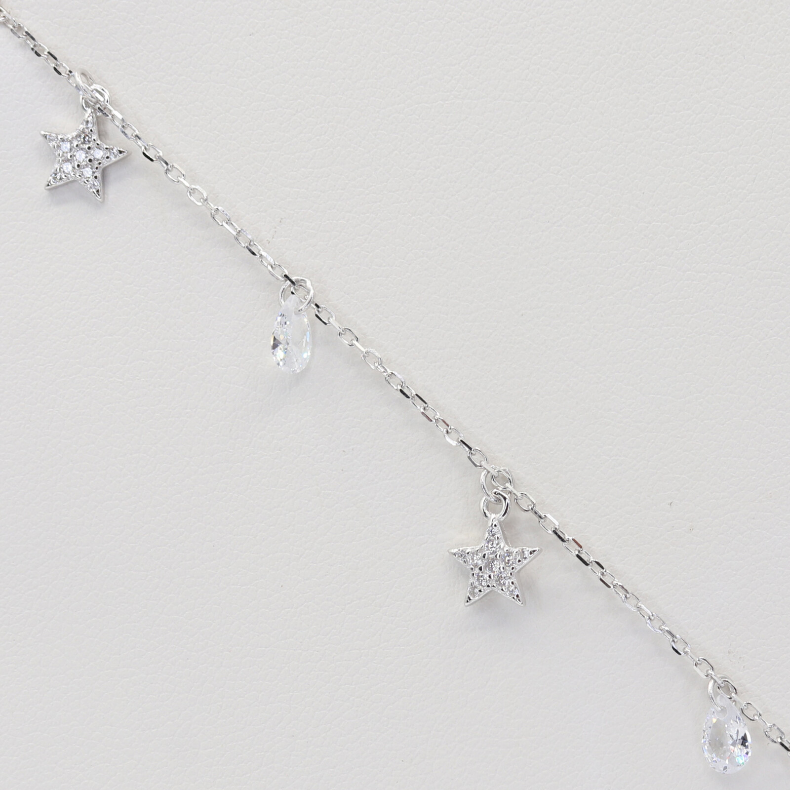 Strieborný náramok 113455