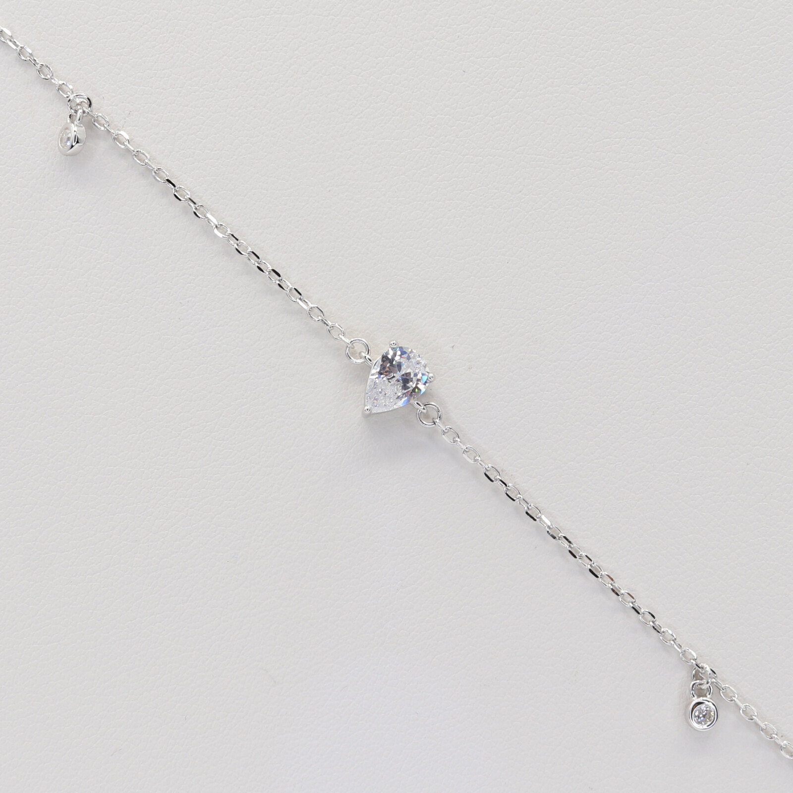 Strieborný náramok 113458