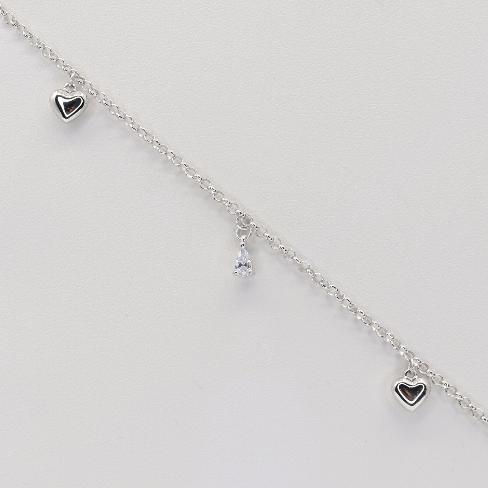 Strieborný náramok 113467