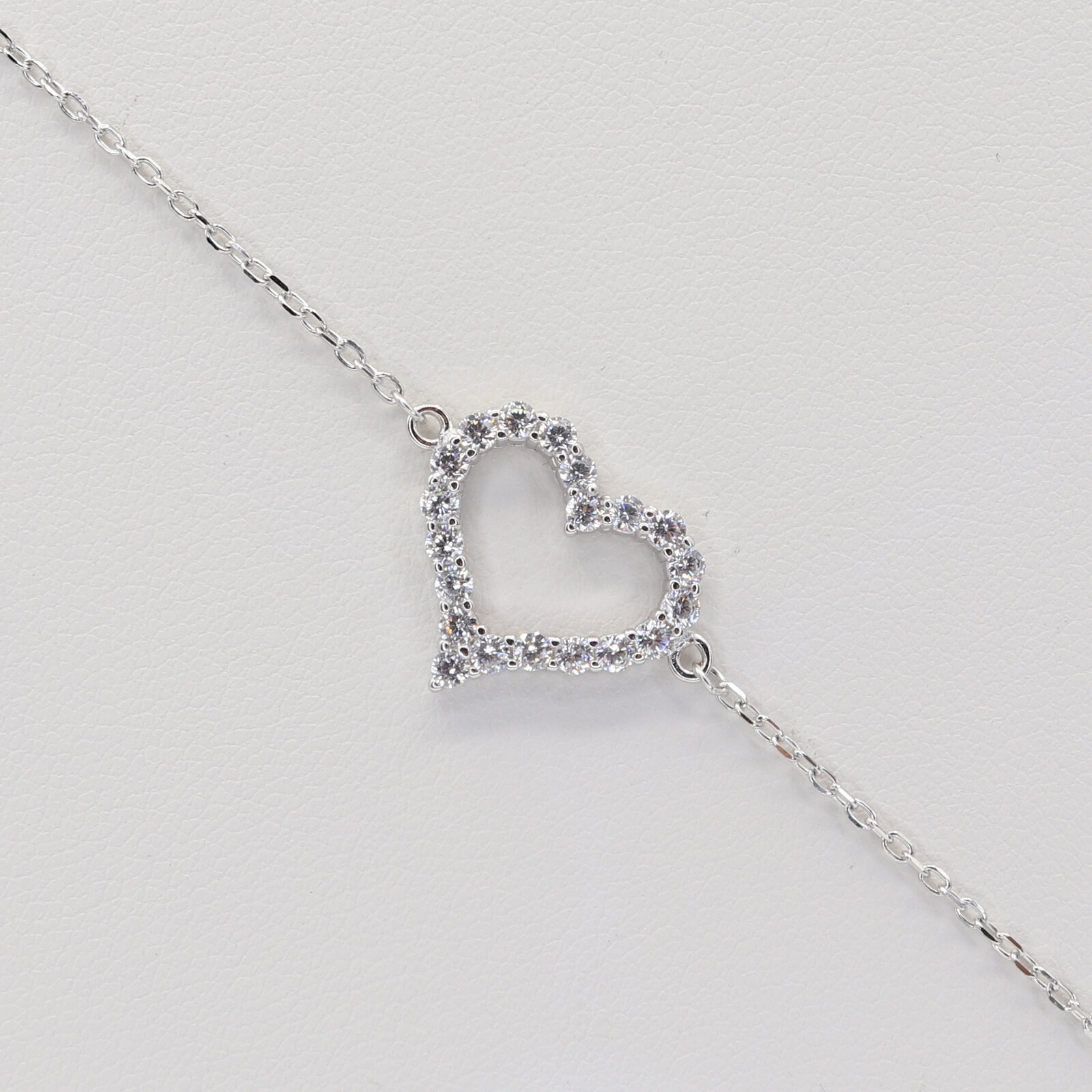 Strieborný náramok 113475