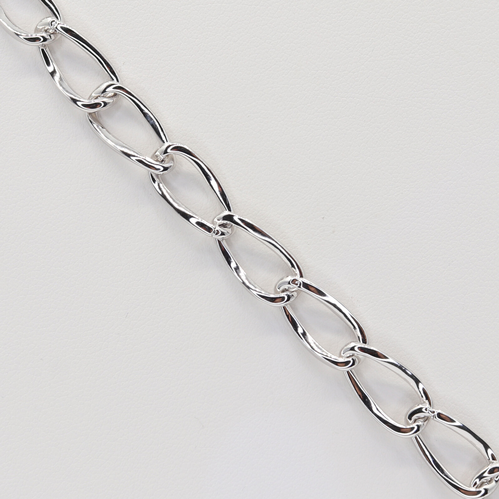 Strieborný náramok 113478