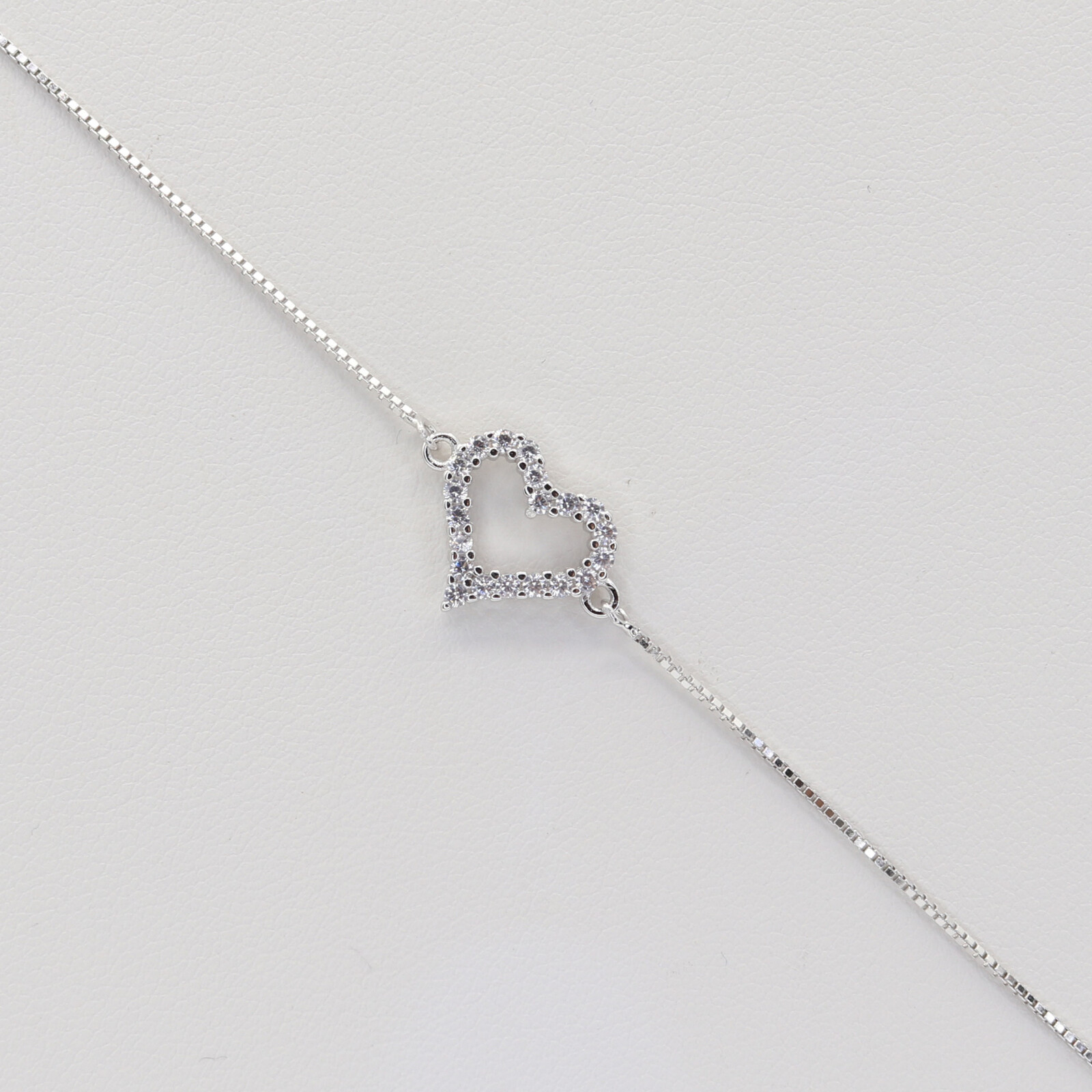 Strieborný náramok 113488