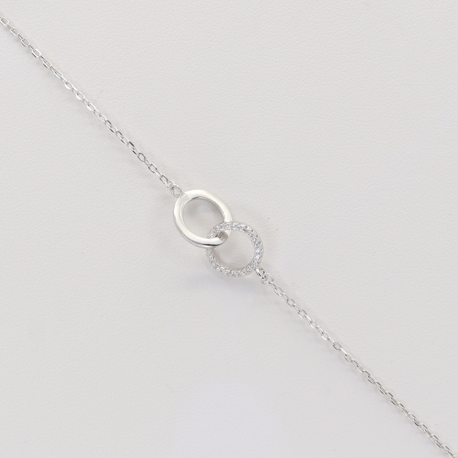 Strieborný náramok 113491