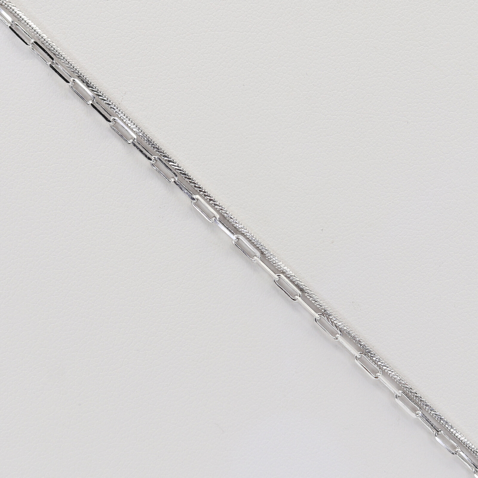 Strieborný náramok 113496