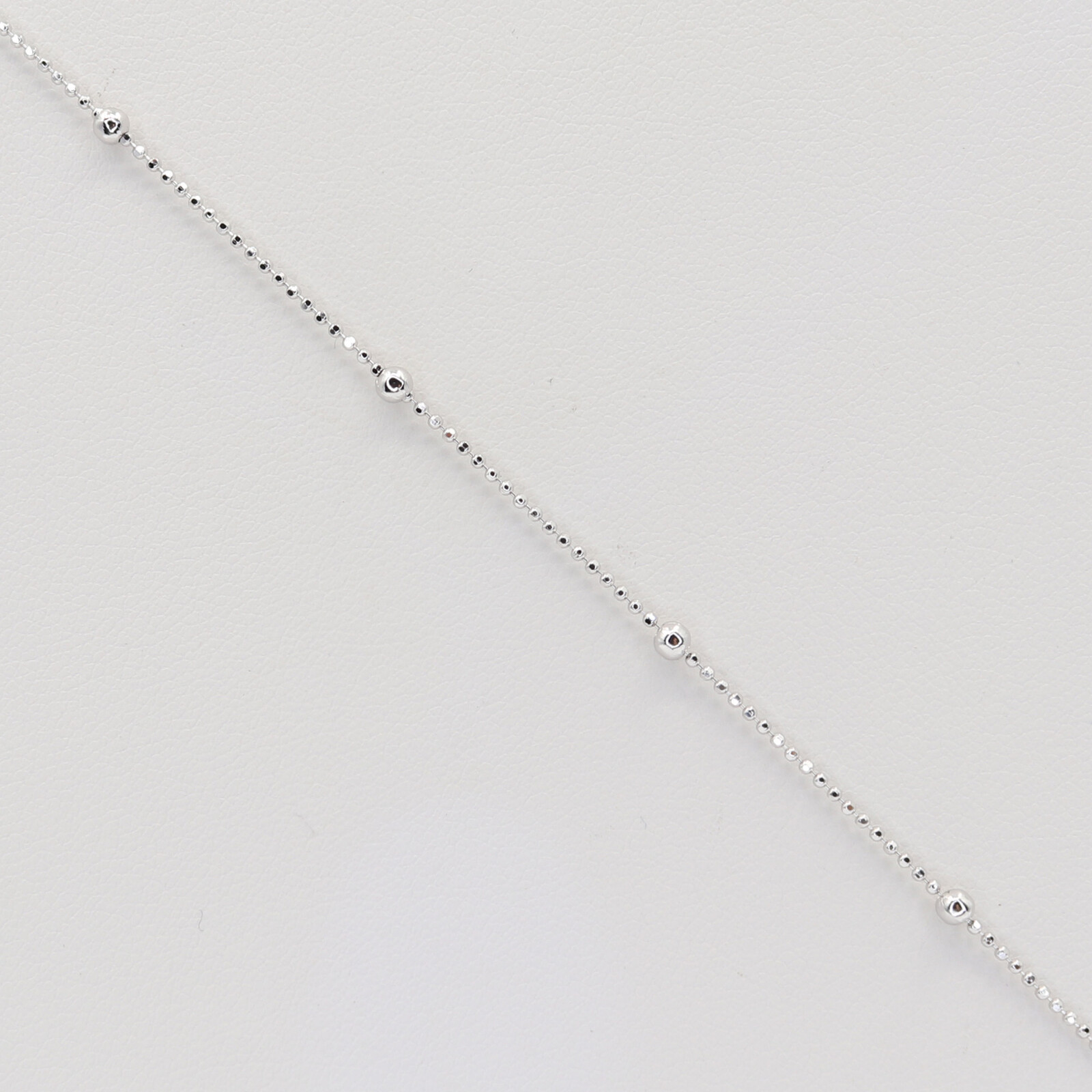 Strieborný náramok 113501