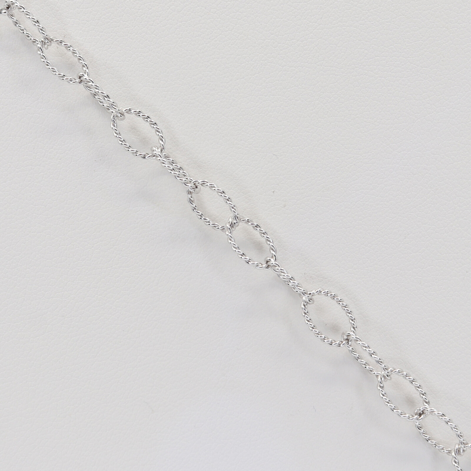 Strieborný náramok 113505