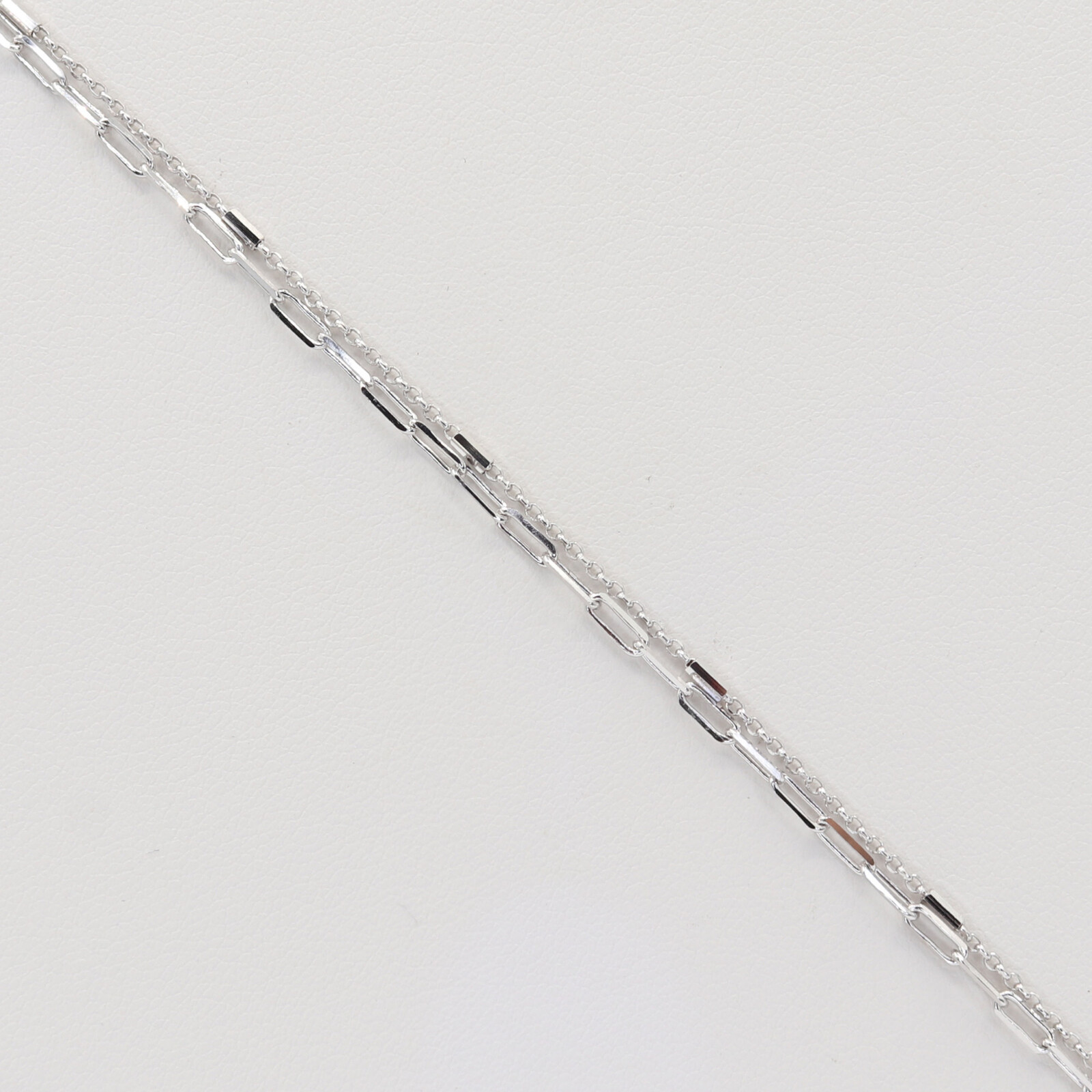 Strieborný náramok 113506