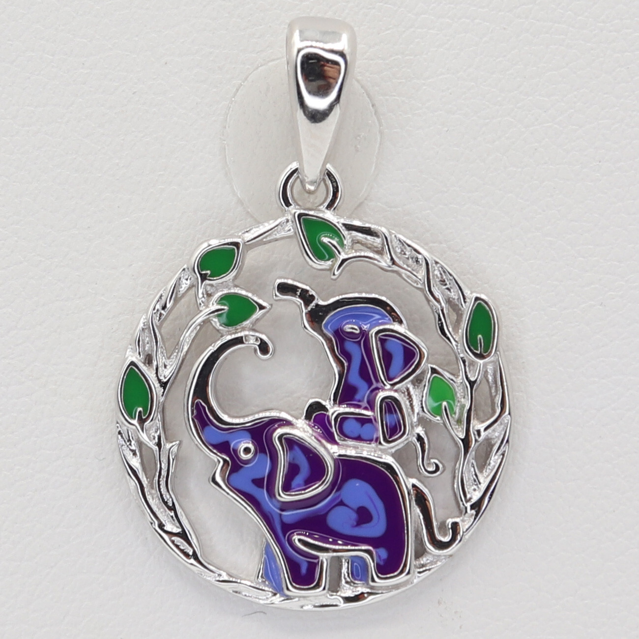 Strieborný prívesok 113512