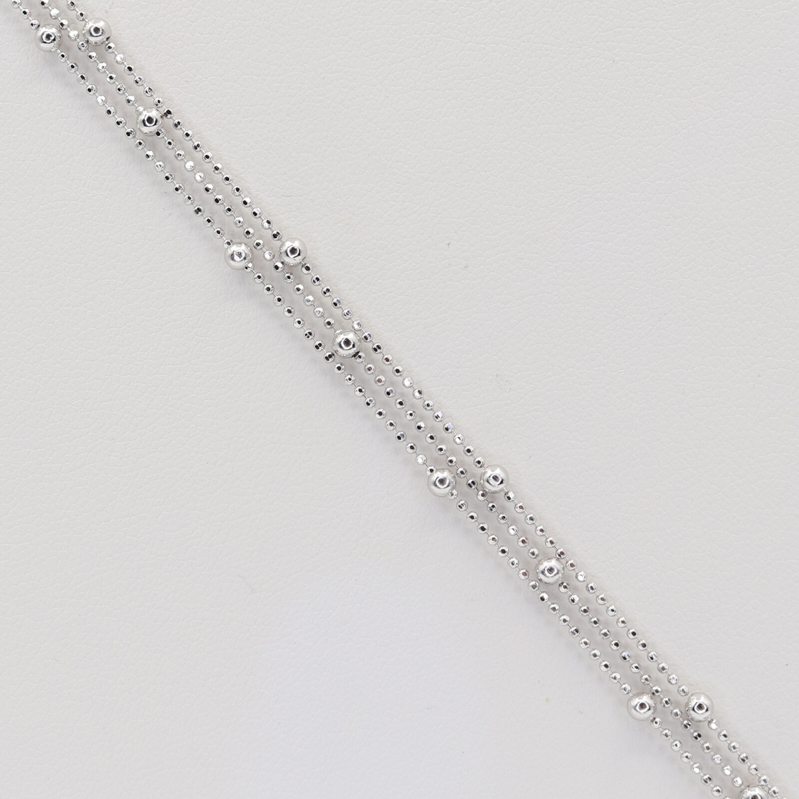 Strieborný náramok 113513