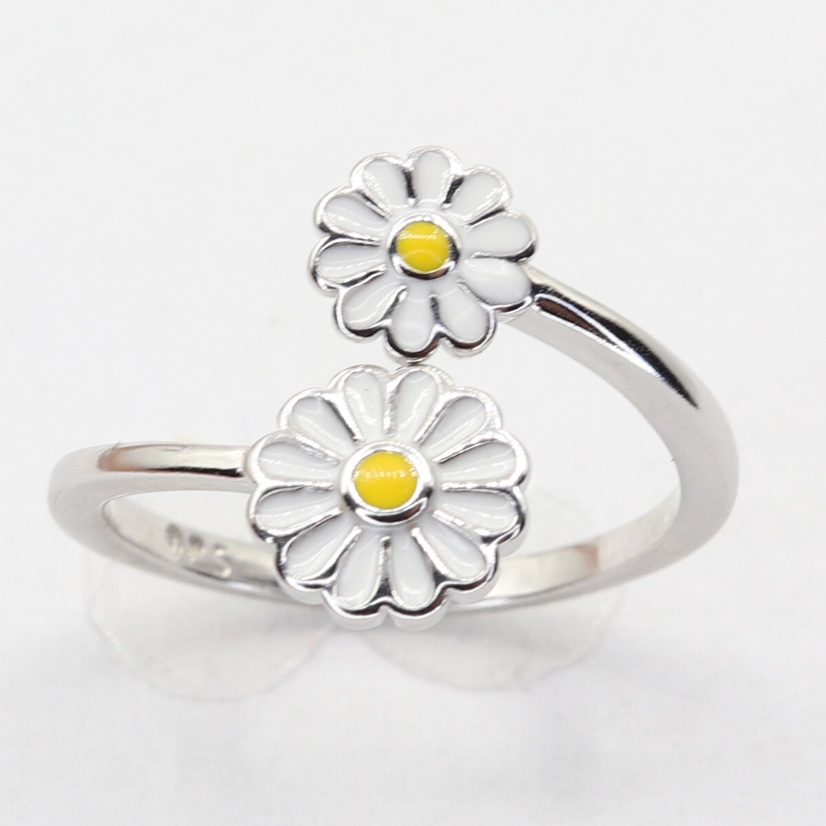 Strieborný prsteň 113515