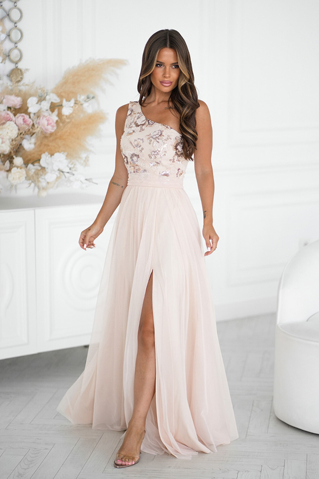 Bicotone Béžové spoločenské šaty s tylovou sukňou Veľkosť: XS