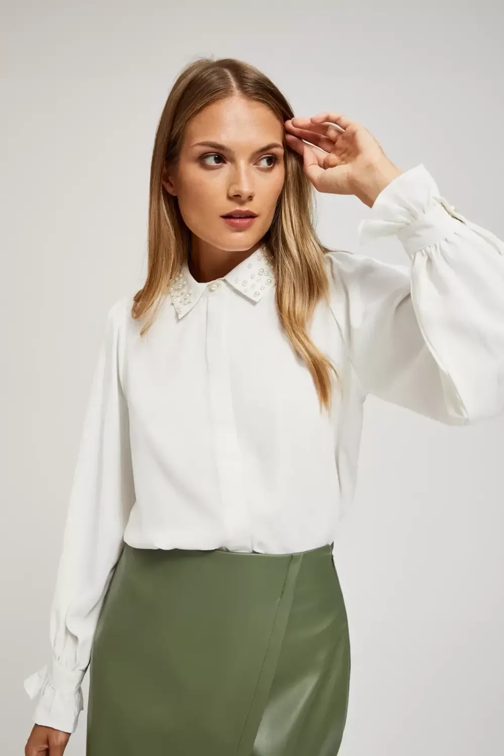 Marisse Shirt With A Decorative Pearl Collar