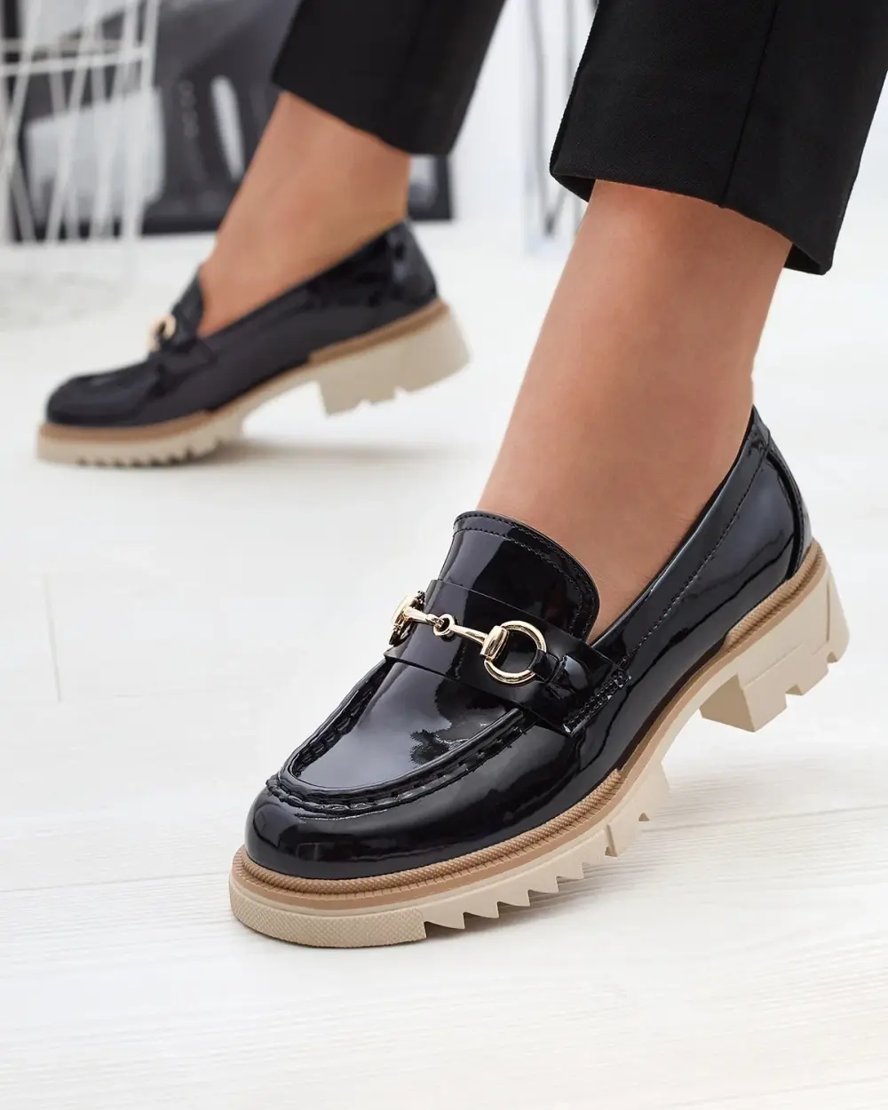Resti Black lacquered women's moccasins with chain Soterra - Footwear