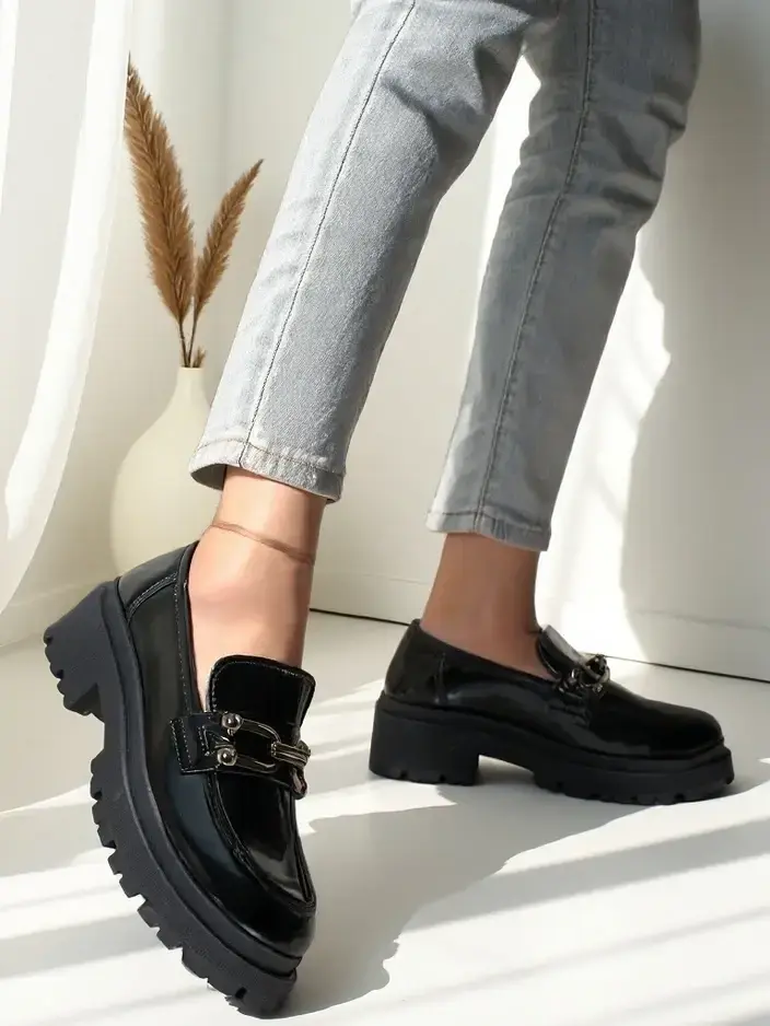 Resti Women's patent loafers Arieda