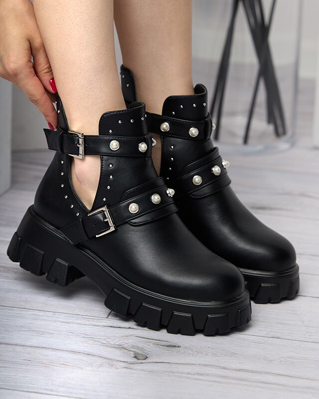 Resti Black women's boots on a solid sole Itreff- Footwear