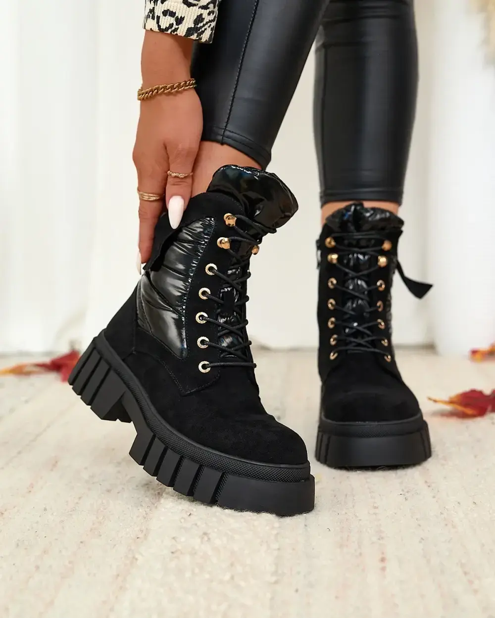 Resti Eco suede women's black Wefetto boots