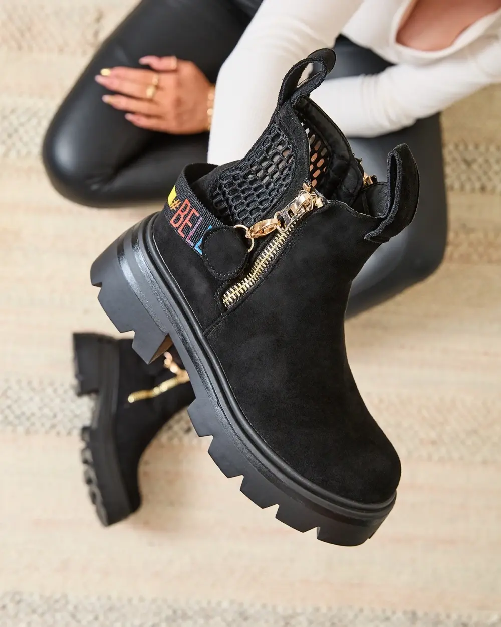 Resti Eco suede women's boots in black Refaset
