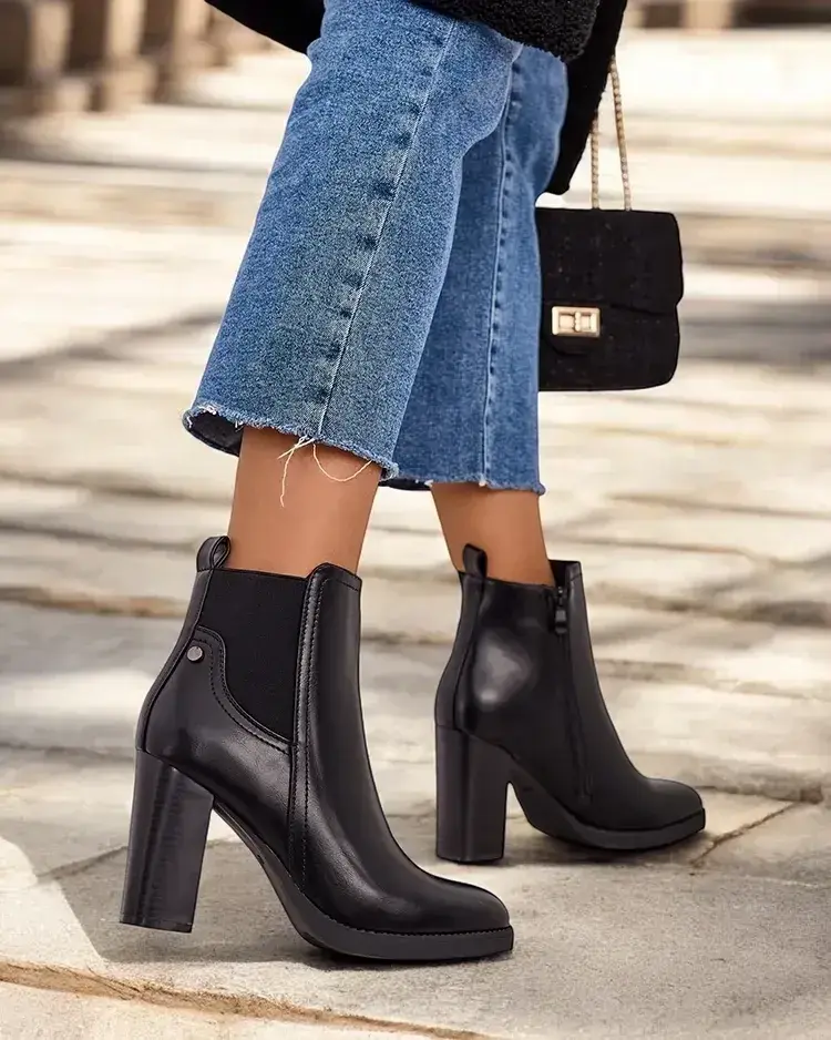 Resti Women's Rezuti Boots