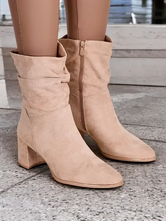 Resti Eco-suede women's ankle boots on a block heel Korride