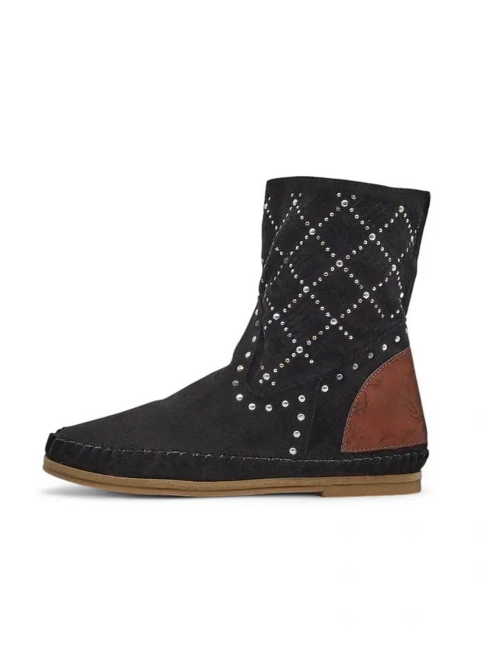 Resti Women's ankle boots with low wedge and studs Indian Style