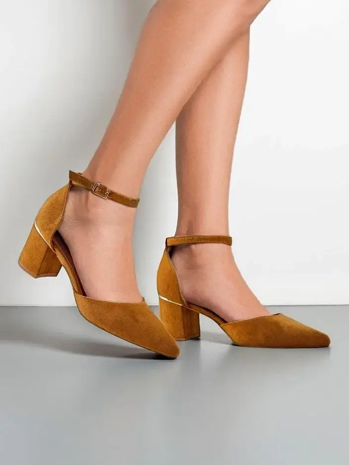 Resti Women’s low-heeled pumps Caelda