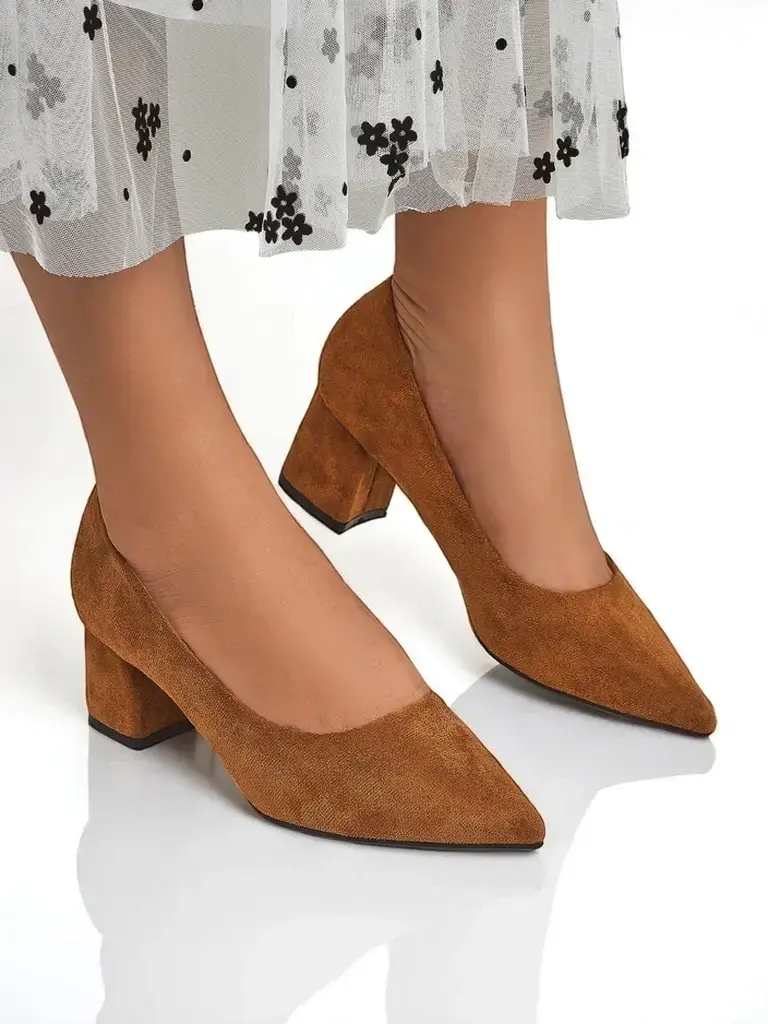 Resti Women's Low Heel Pumps Agandda