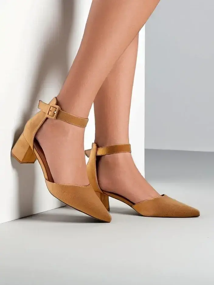 Resti Women's low-heeled pumps Celle