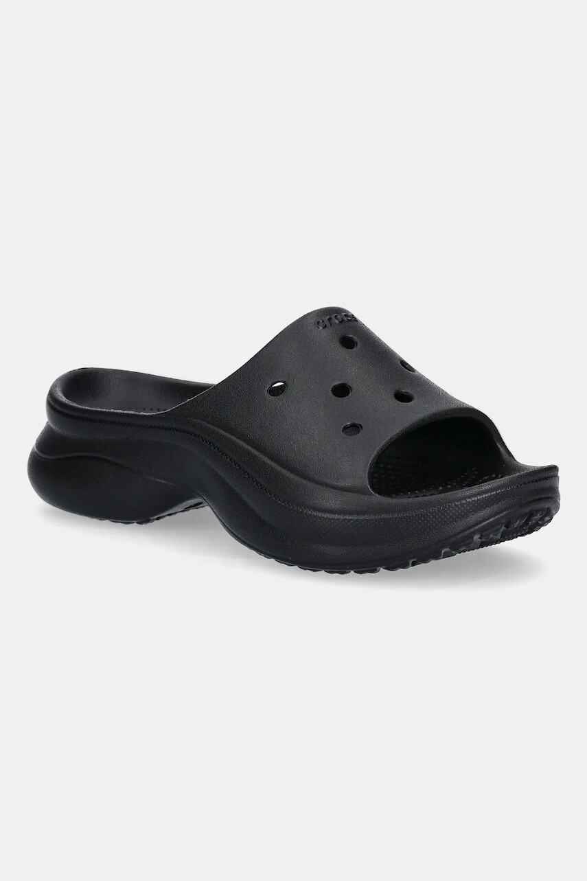 Šľapky Crocs Bae Slide čierna farba, na platforme, 211108