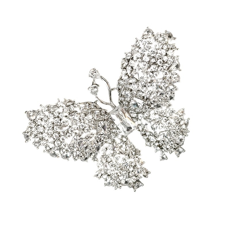 Troli Oslnivá brošňa v tvare motýľa Silver