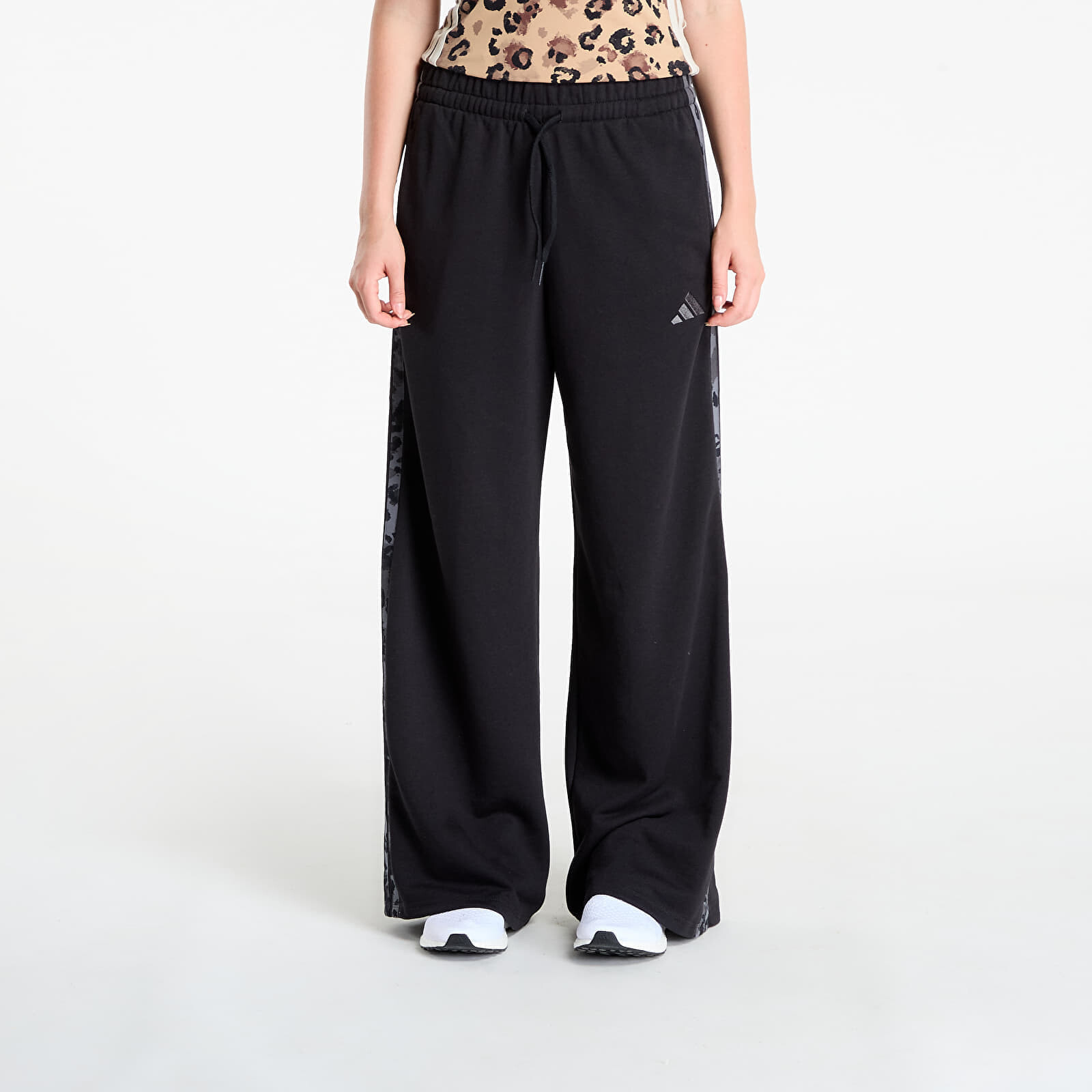 Kalhoty adidas Animal Print 3-Stripes Open Hem Pants Black/ Multicolor L
