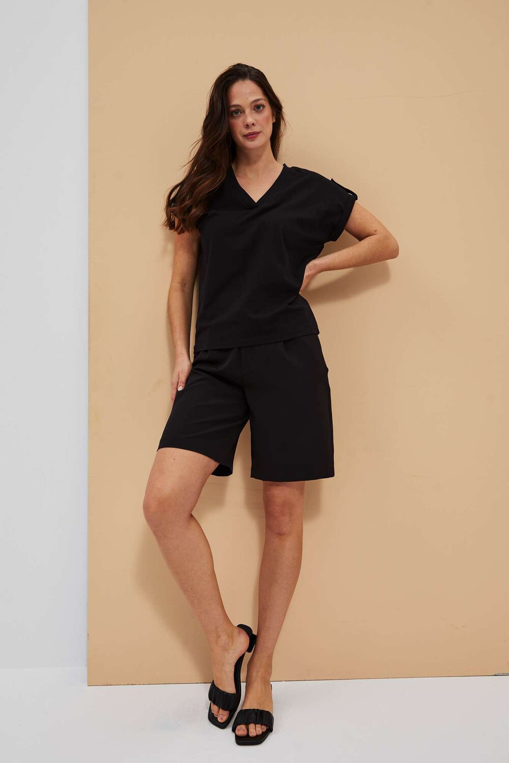 Marisse Women's Shorts L-Sh-4017 Black