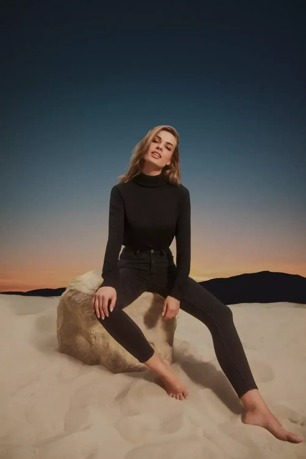 Marisse Black Skinny Jeans With Push-Up Effect