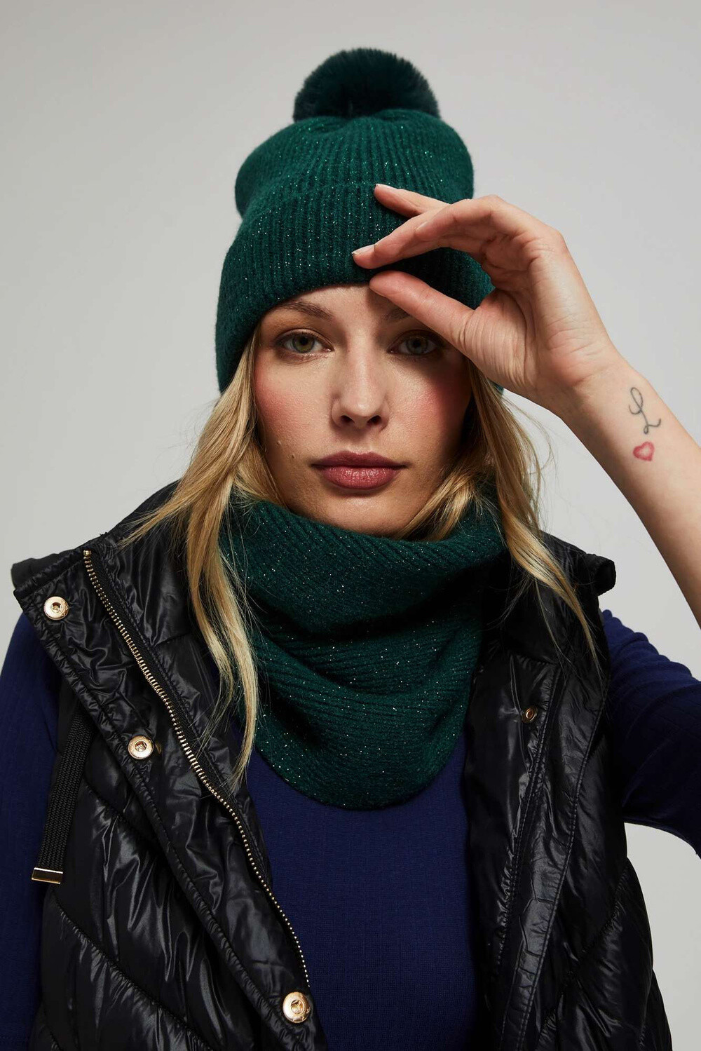 Marisse Emerald Hat With Pompom And Metallic Thread