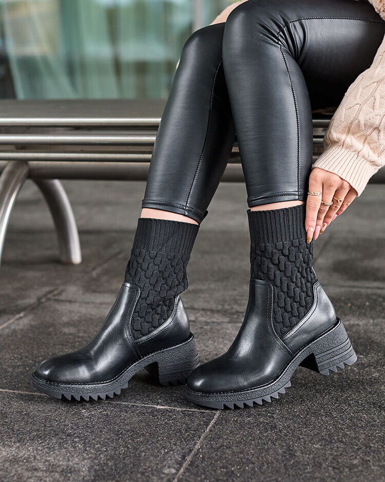 Resti Black women's Acigog flat heeled boots