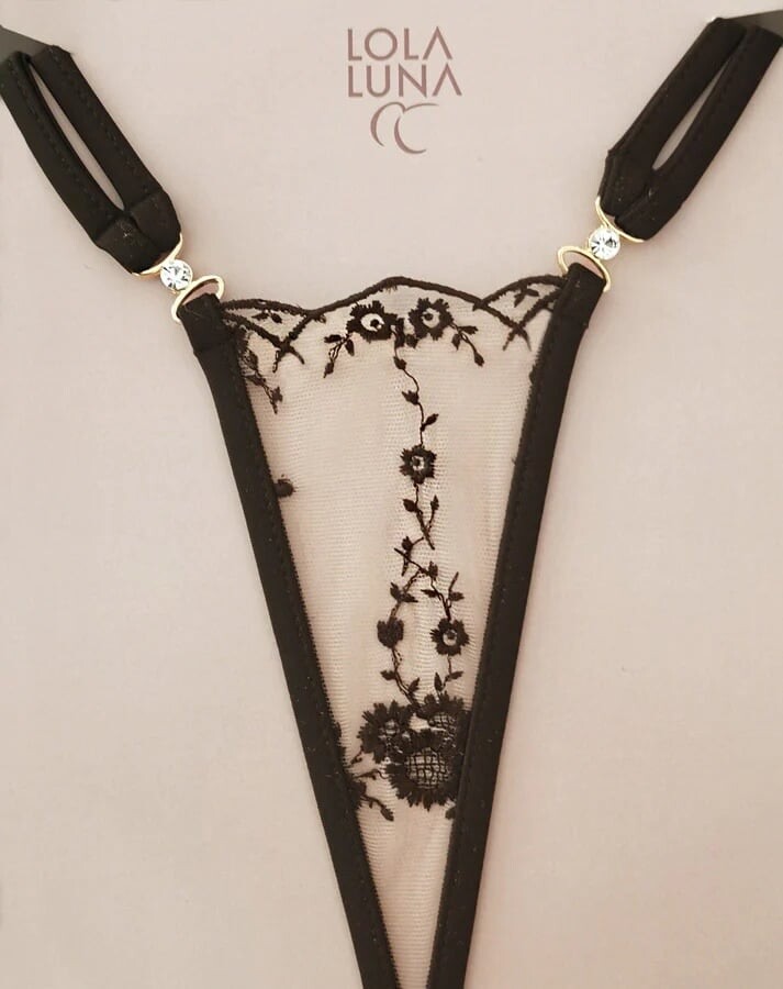 Čierne mikro tangá s čipkou Salomé