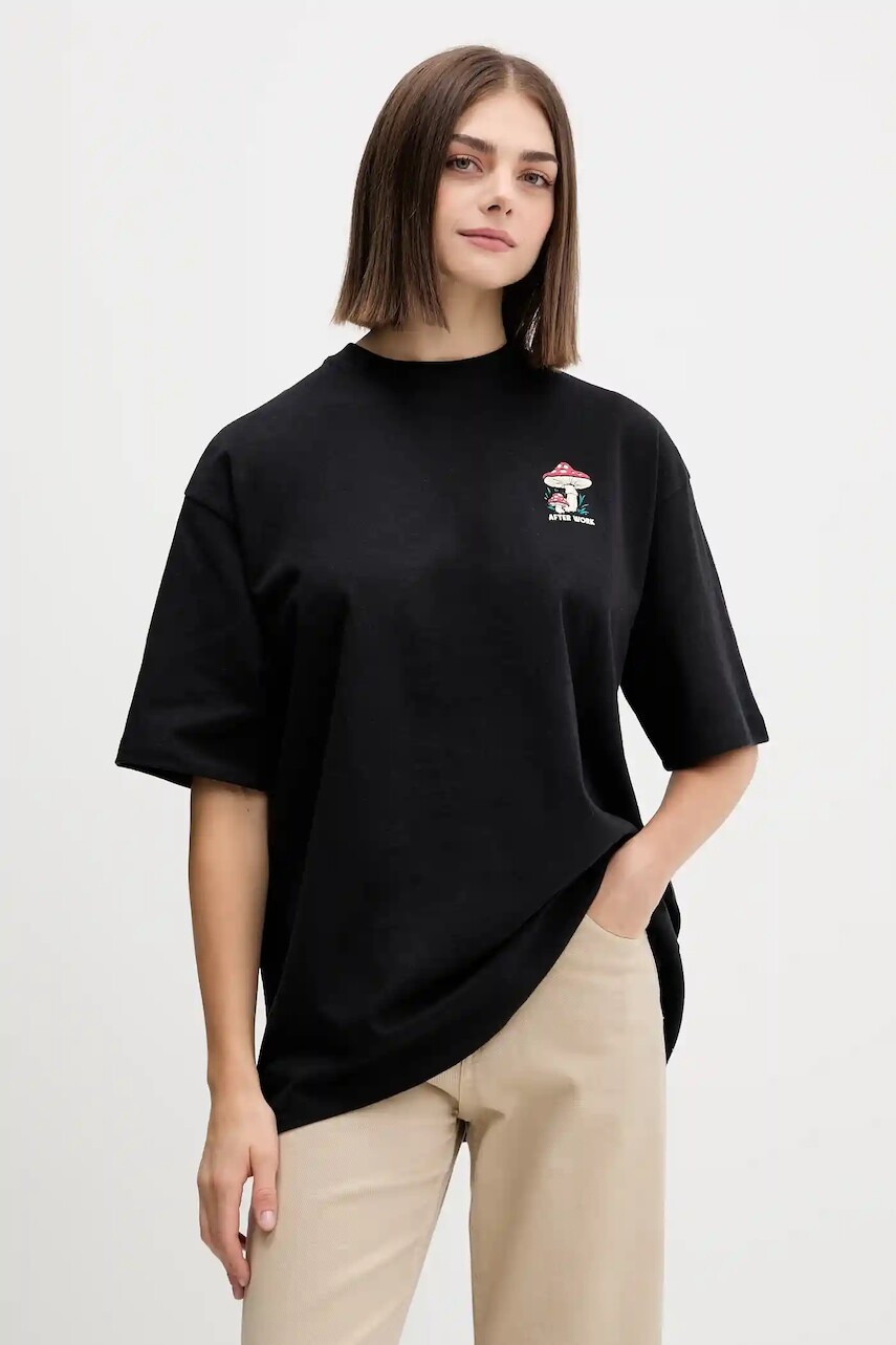 Bavlnené tričko Kaotiko čierna farba, s potlačou, AR003-01-G002