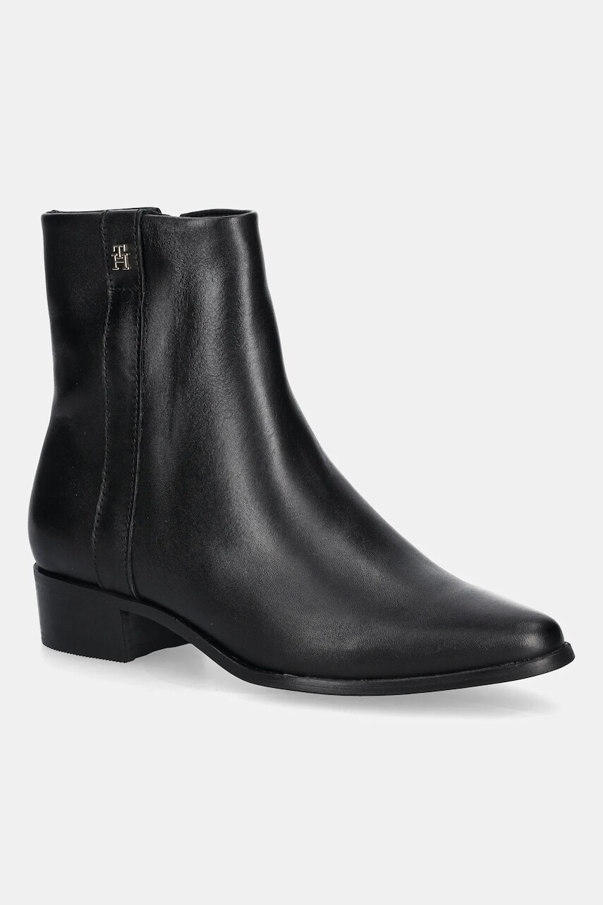 Kožené členkové topánky Tommy Hilfiger TH LEATHER POINTY ZIP BOOTIE čierna farba, na podpätku, FW0FW08980