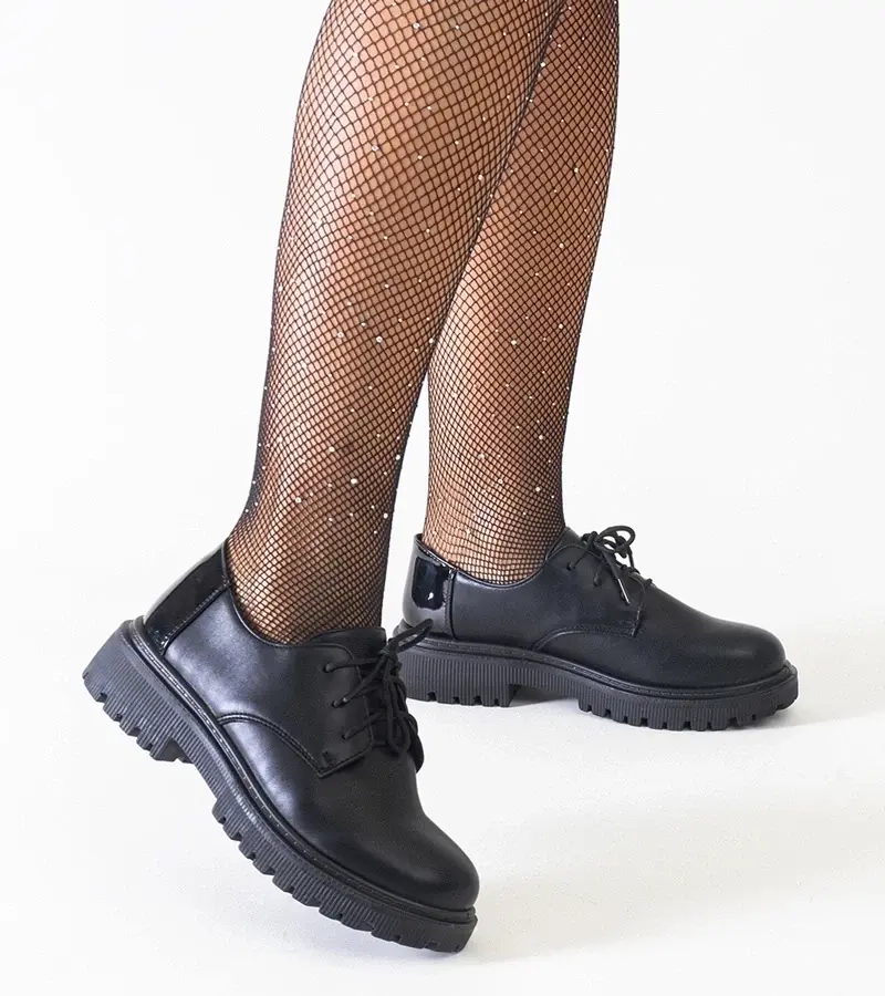 marka niezdefiniowana Čierne casual šnurovacie poltopánky z eko kože Kalila