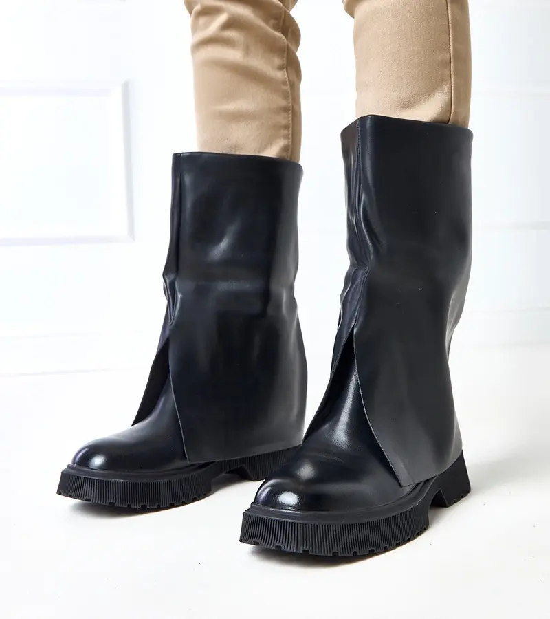 Gemre Čierne členkové topánky s ohrnutým zvrškom Rozalia