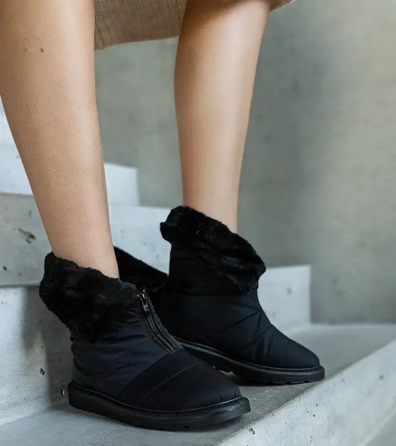 marka niezdefiniowana Čierne zateplené snehule s golierom Edidda