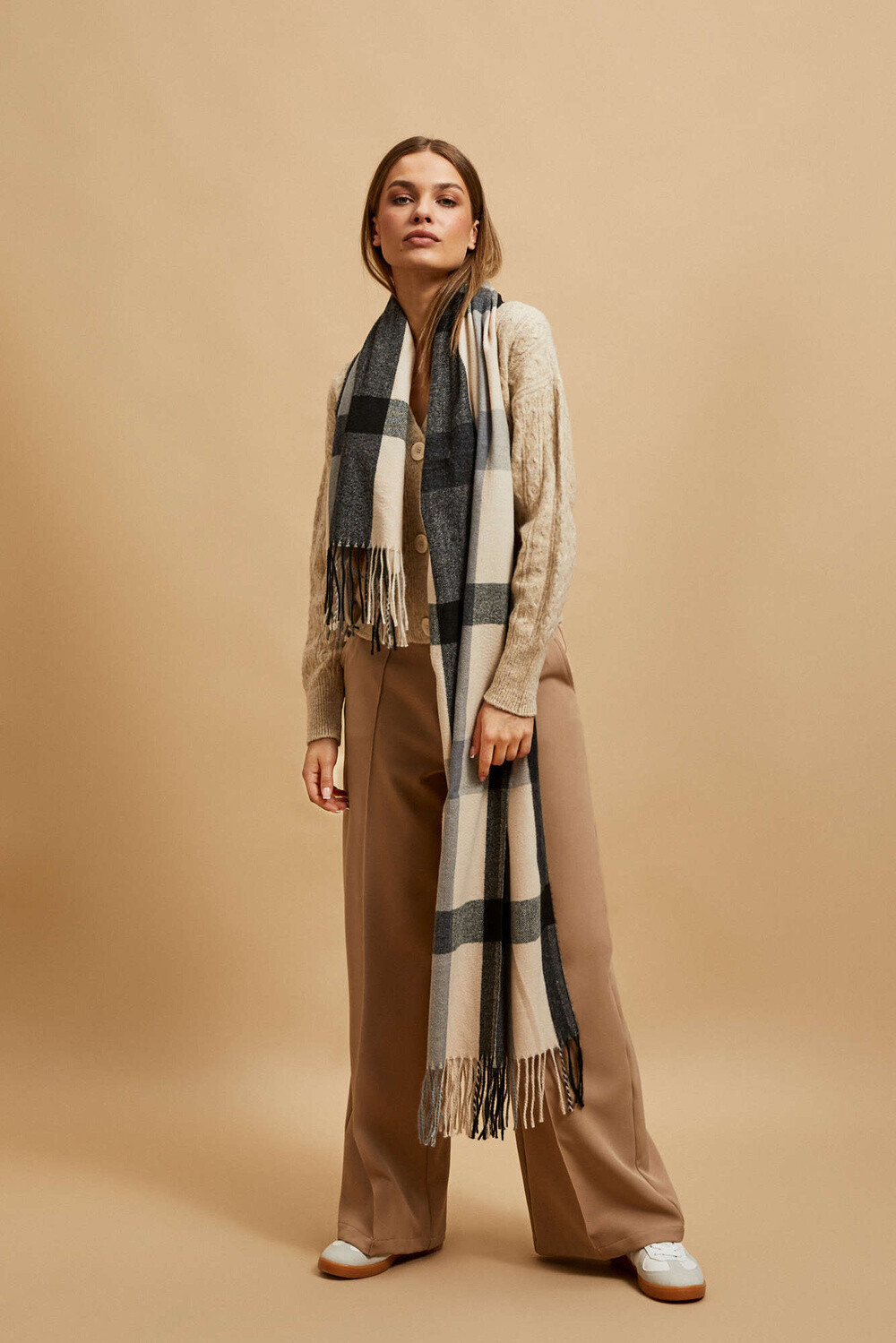 Marisse Blue Checkered Scarf