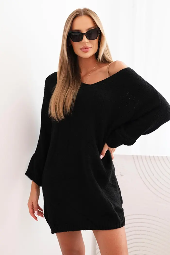 Kesi Włoski Dámska sukňa Plus Size vlněná s výstrihom do V čierna