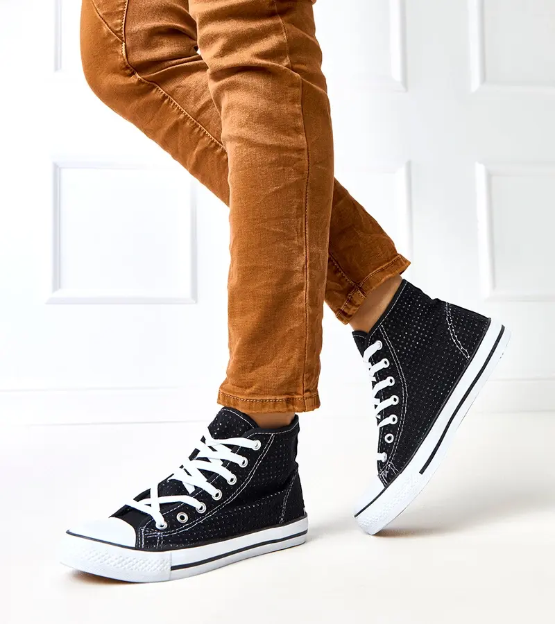 marka niezdefiniowana Čierne ažúrové vysoké tenisky Taris