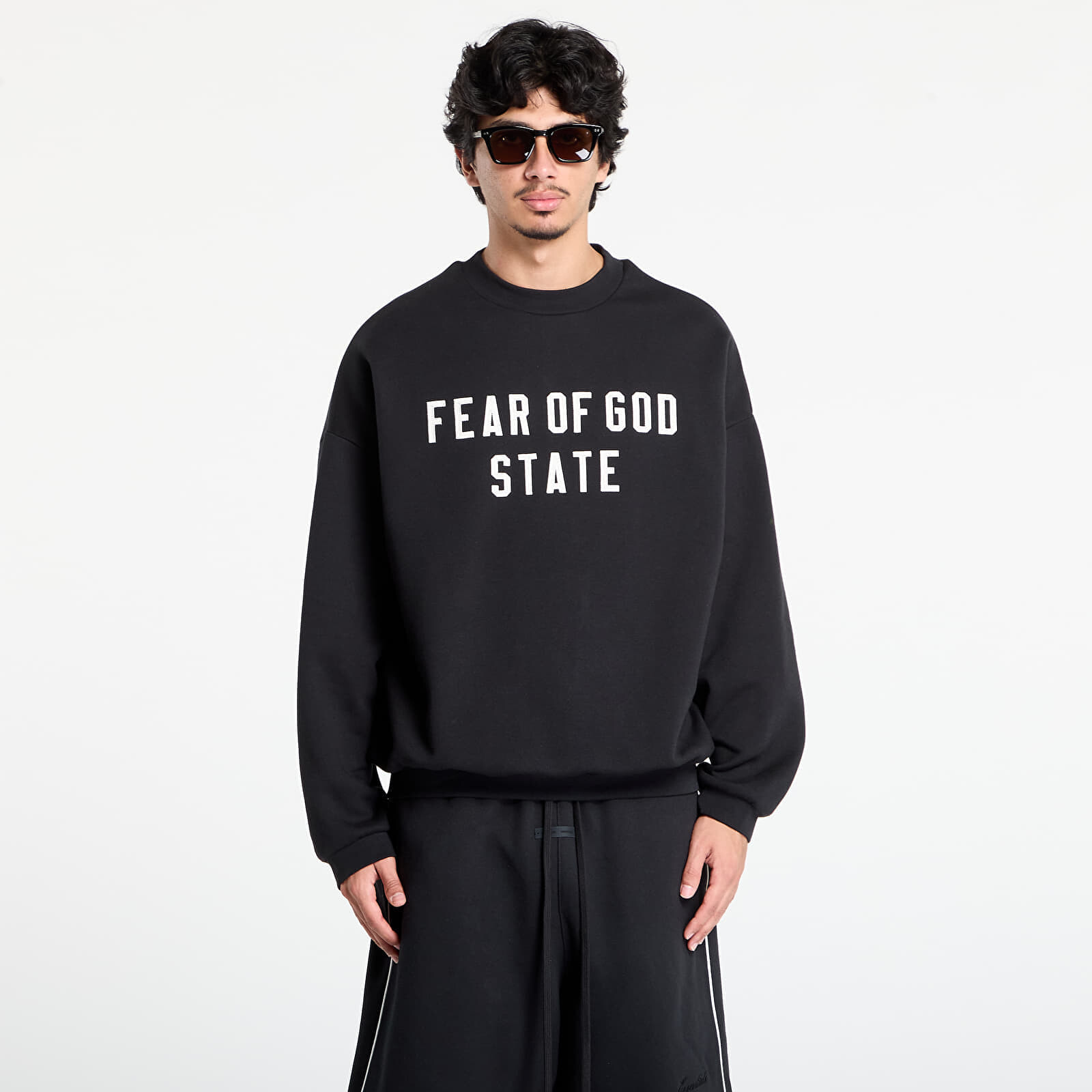 Mikina Fear of God Essentials 90's Crewneck Jet Black L