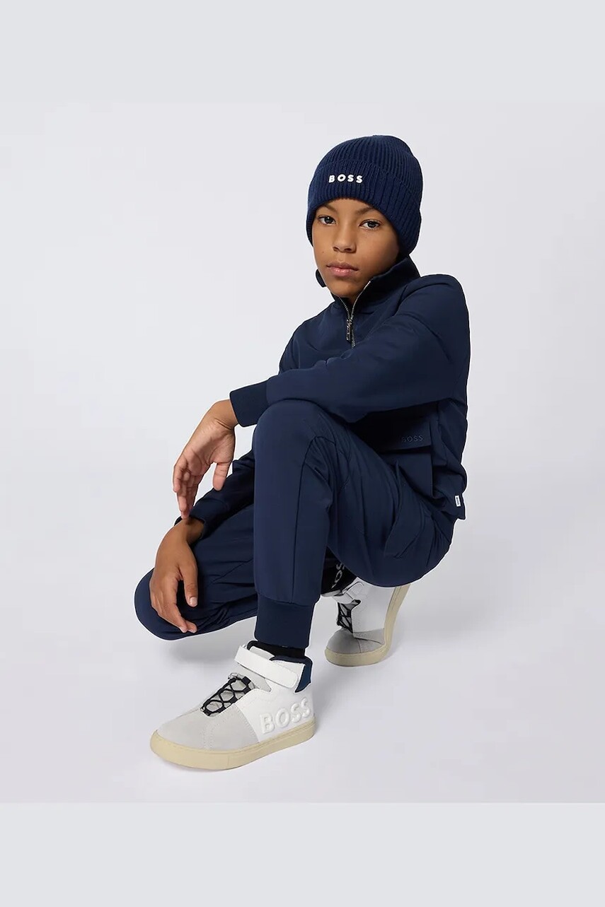 Detská čiapka BOSS tmavomodrá farba, J52616