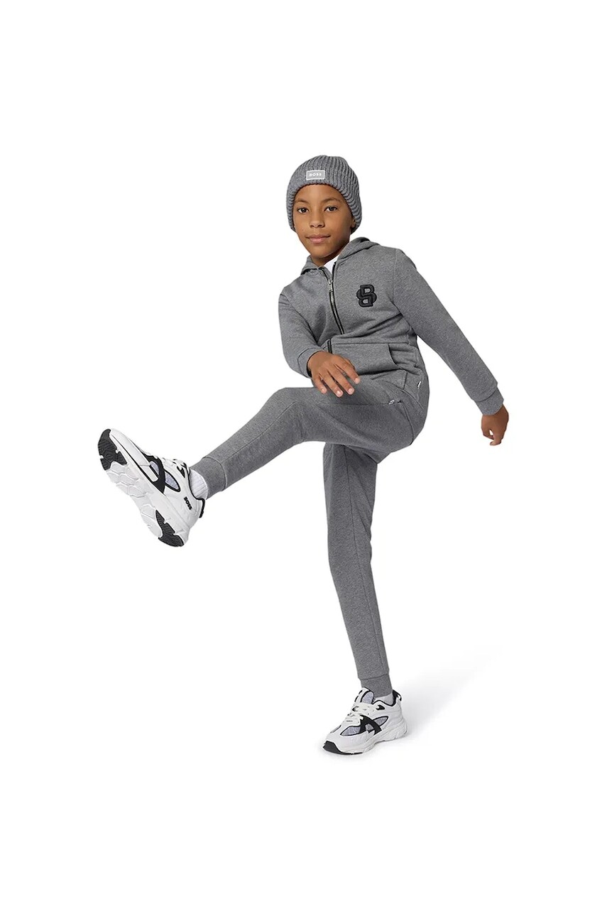 Detská čiapka BOSS šedá farba, J52619