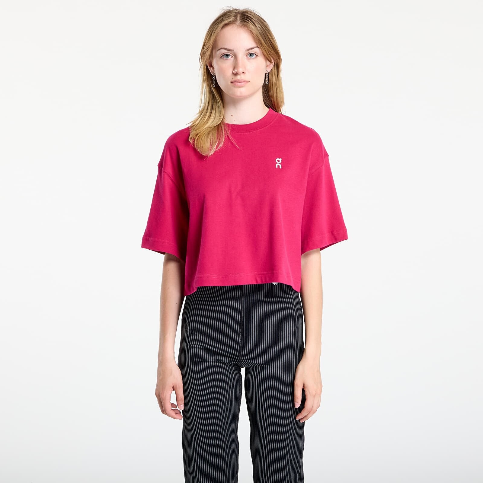 Tričko On Club Boxy Tee Grenadine L