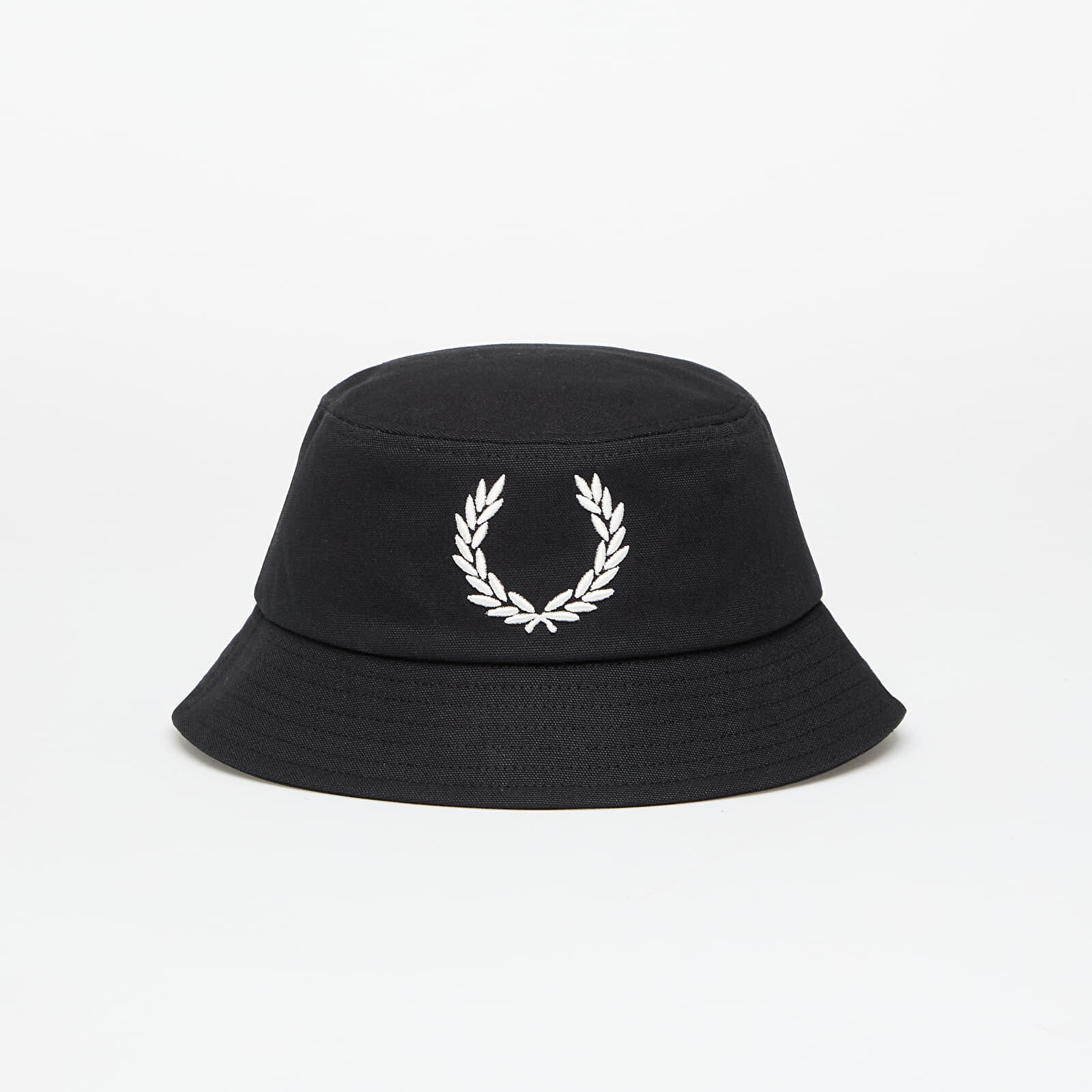 FRED PERRY Bold Branding Canvas Buckethat Black/ Snow White L