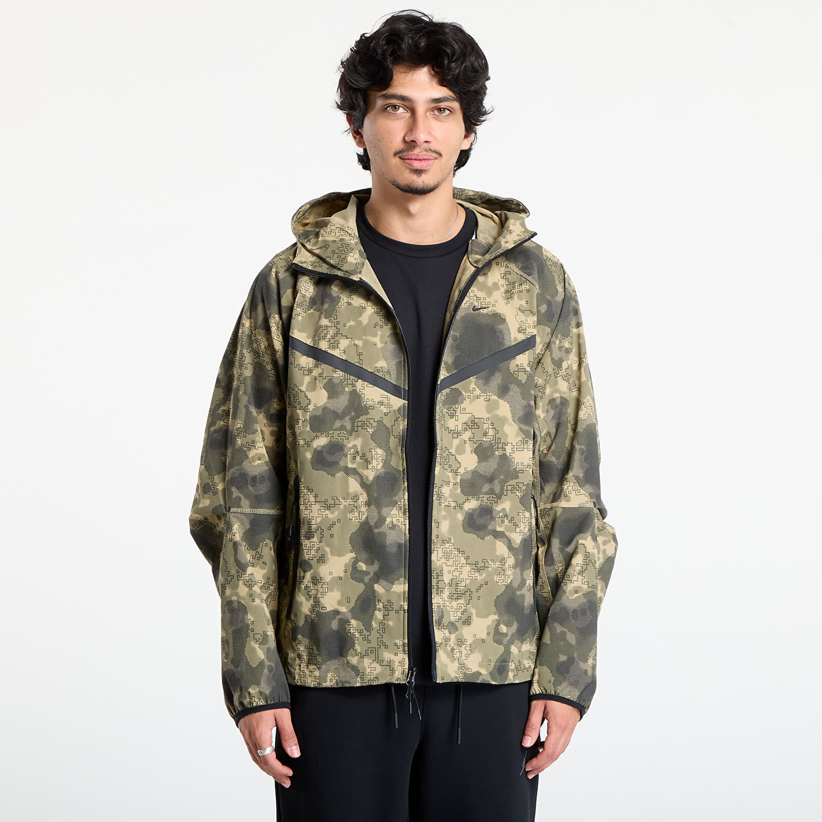 Bunda Nike Tech Men's Dri-FIT Woven Camo Windrunner Jacket Neutral Olive/ Black L